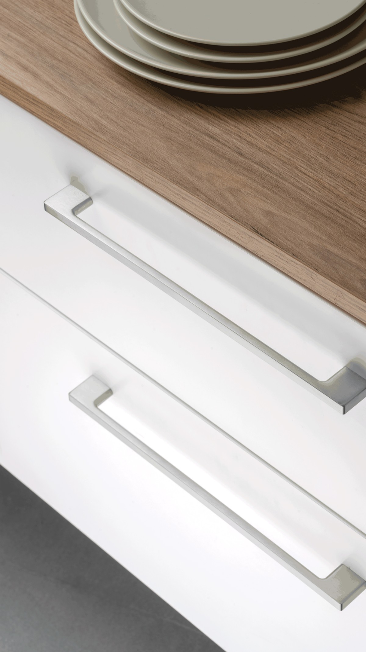 Emuca Handles for Drawers
